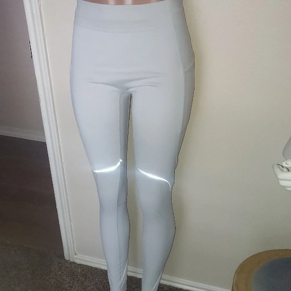 lululemon athletica ((Off White)) High-Rise Reflective Leggings